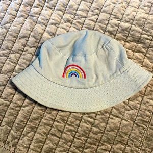 Reversible bucket hat 🌈